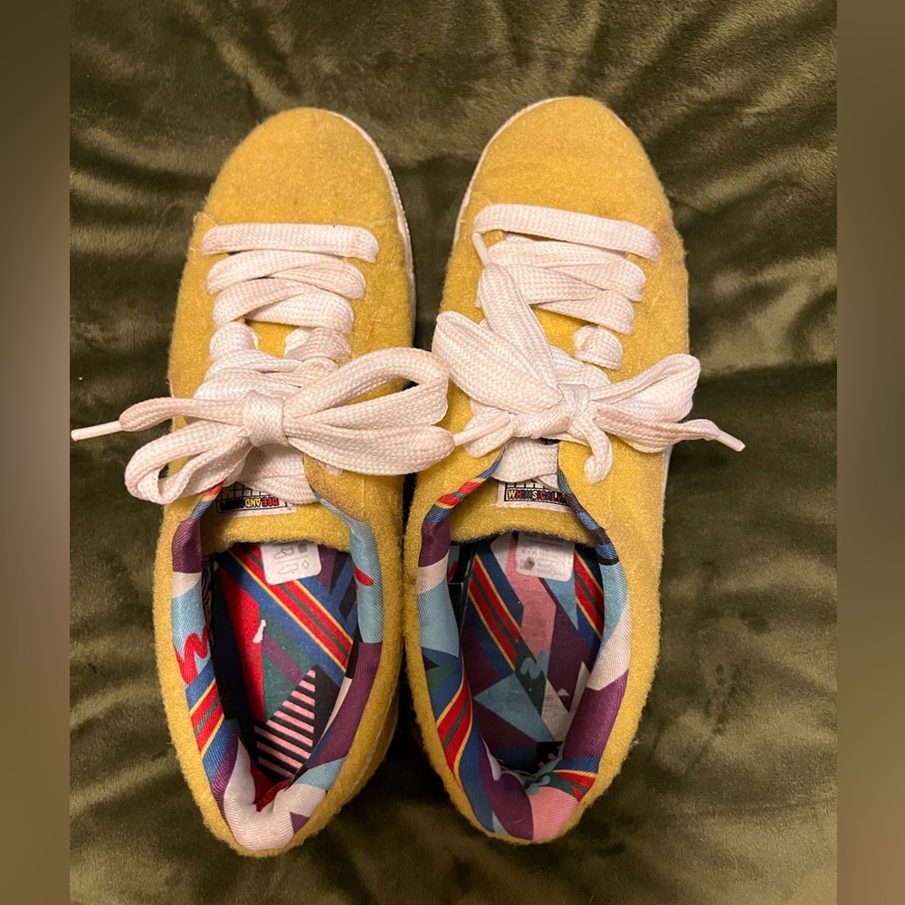Women’s Vintage Tennis Ball Puma Sneakers